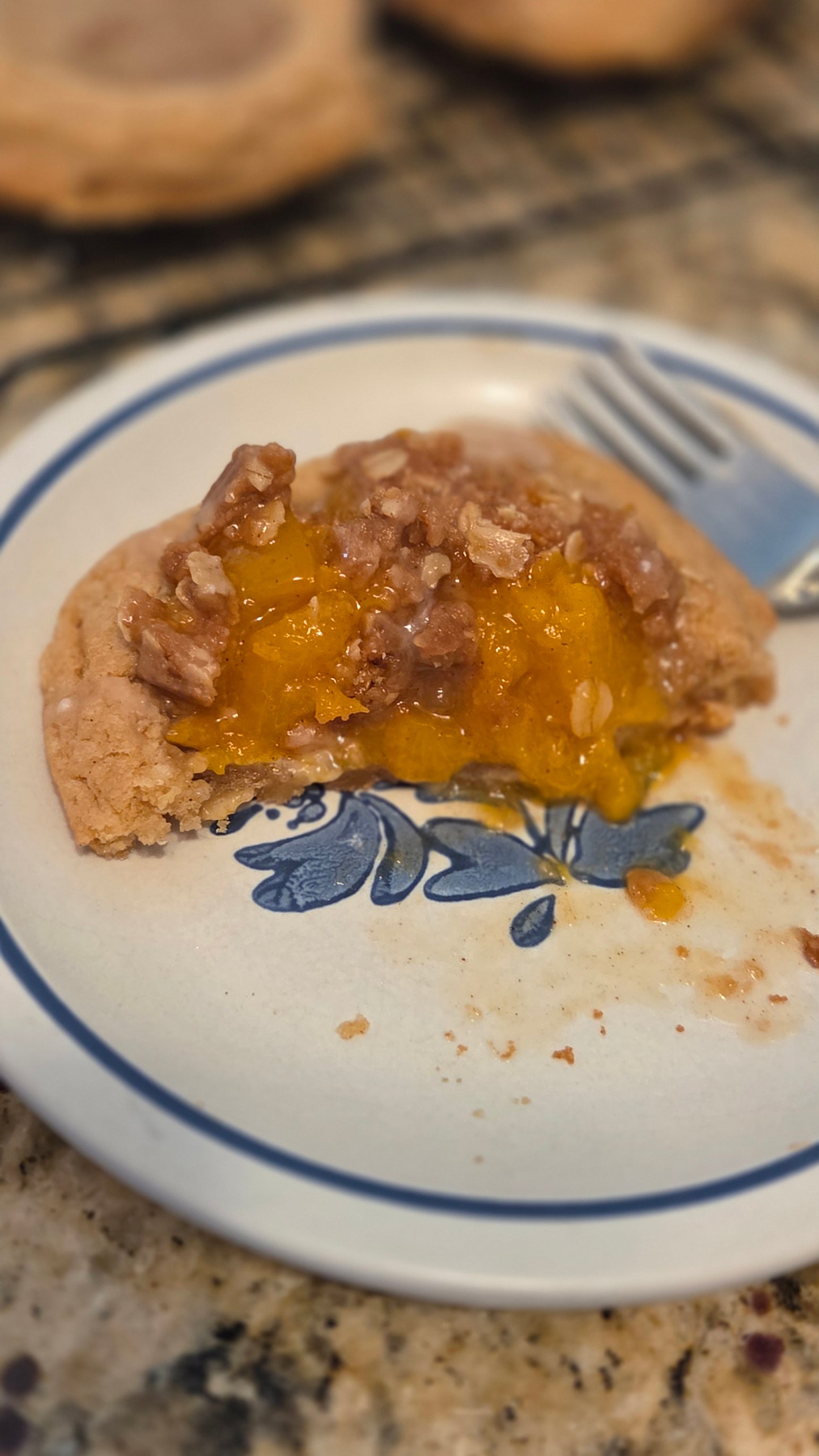 🍑 Limited- Time Seasonal Peach Cobbler Cookie 🍑
