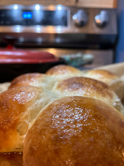 Yeast Dinner Rolls (1 Dozen)